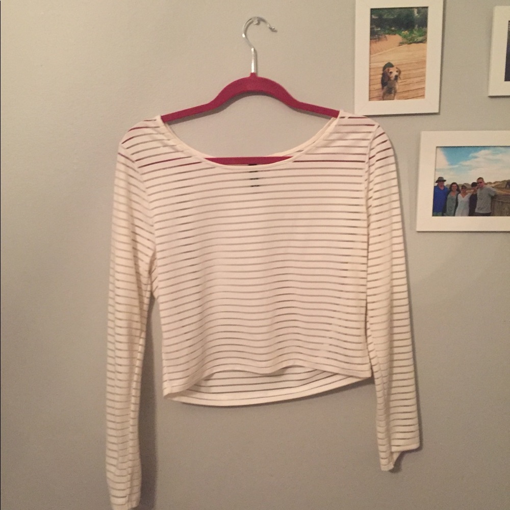 H&M long-sleeve crop top